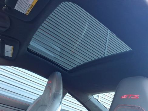 Used 2025 Porsche 911 Carrera GTS image 8