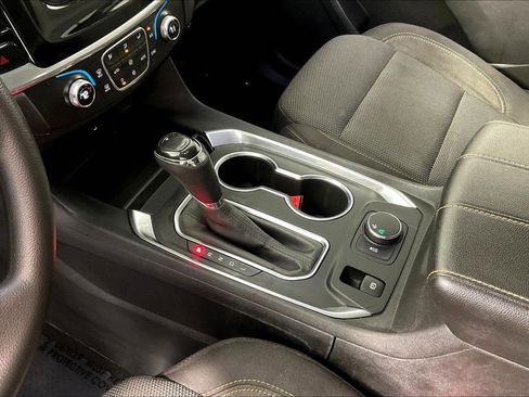 Used 2019 Chevrolet Traverse LS FWD image 17