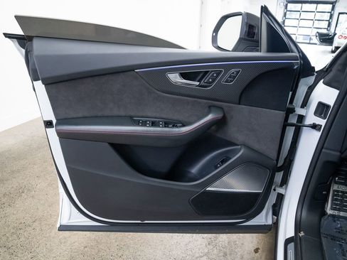 Used 2022 Audi RS Q8 image 16