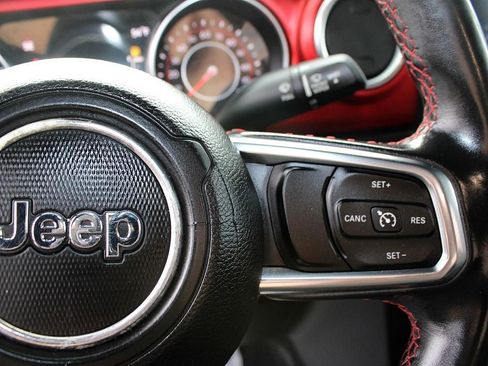 Used 2018 Jeep Wrangler Rubicon image 17