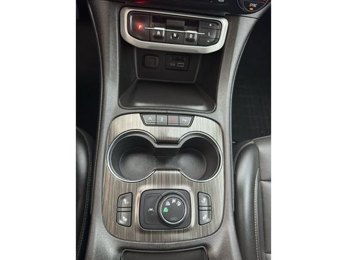 Certified 2023 GMC Acadia SLT w/ LPO, Floor Liner Package AWD/4WD image 23
