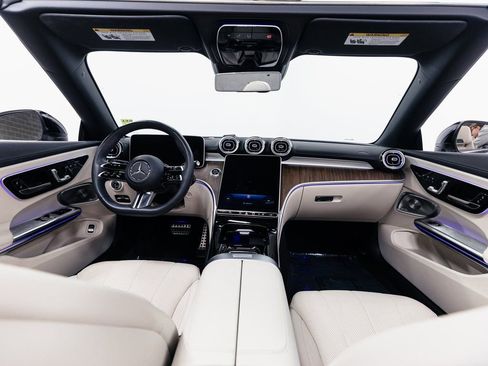 Used 2024 Mercedes-Benz CLE 450 4MATIC Cabriolet image 27