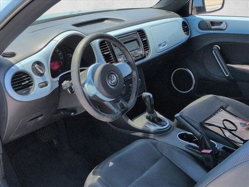Used 2012 Volkswagen Beetle 2.5 FWD image 9