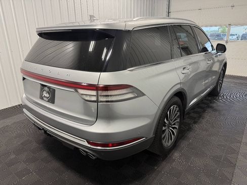 Used 2020 Lincoln Aviator Reserve w/ Equipment Group 201A AWD/4WD image 3