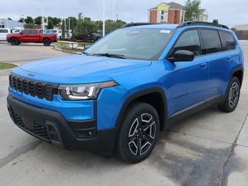 New 2026 Jeep Cherokee Laredo AWD/4WD image 10