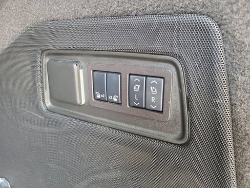 Used 2024 Cadillac Escalade Sport AWD/4WD image 6