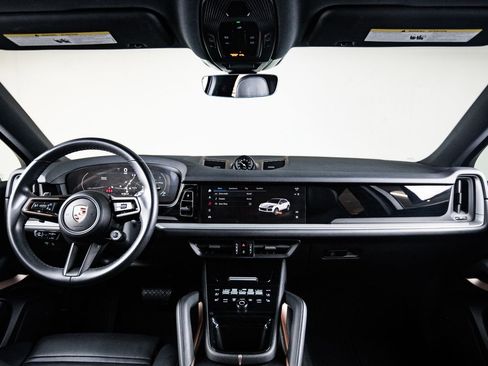 Certified 2024 Porsche Cayenne Coupe AWD/4WD image 25