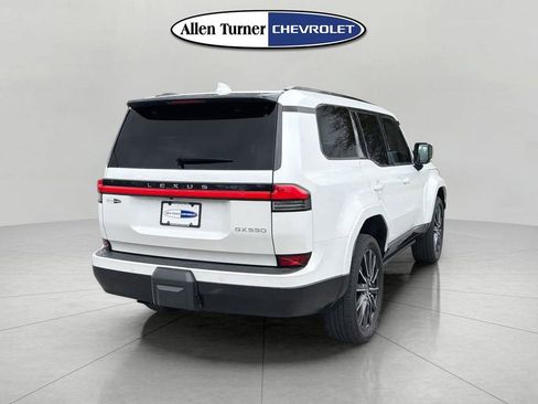 Used 2024 Lexus GX 550 w/ Cold Area Package AWD/4WD image 4