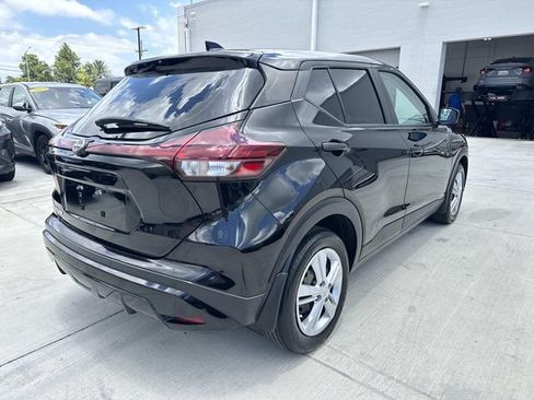 Used 2023 Nissan Kicks S FWD image 7