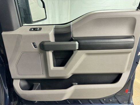 Used 2017 Ford F150 XLT w/ Equipment Group 302A Luxury image 15