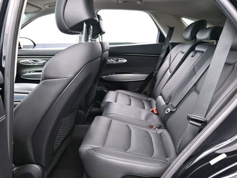 Used 2022 Genesis GV70 2.5T w/ Select Package image 29