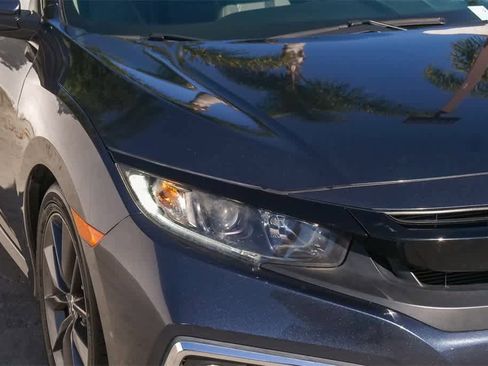 Used 2021 Honda Civic EX-L image 4