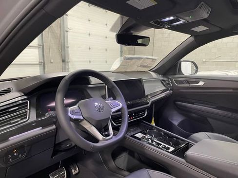 New 2026 Volkswagen Atlas Cross Sport SEL R-Line AWD/4WD image 9