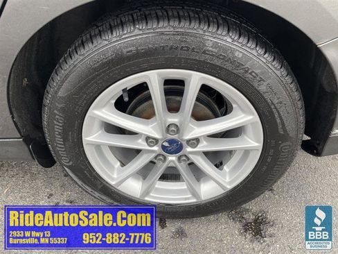 Used 2017 Ford Focus SE image 24