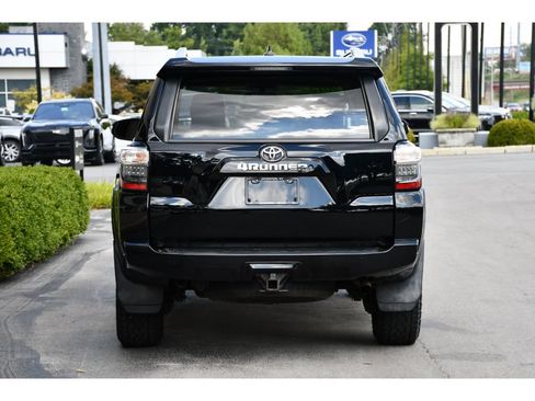 Used 2015 Toyota 4Runner SR5 Premium AWD/4WD image 5