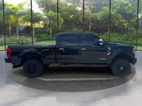 Used 2021 Ford F250 Platinum w/ Tremor Off-Road Package AWD/4WD image 4