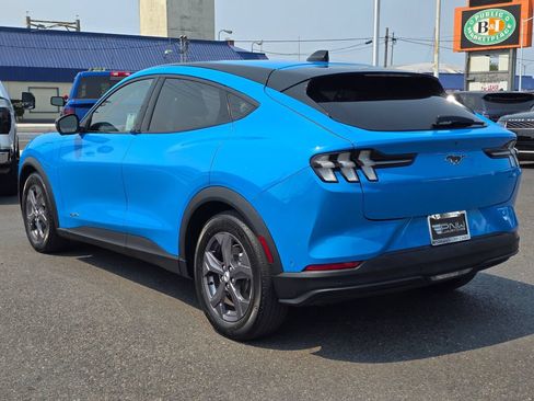 Used 2023 Ford Mustang Mach-E Select RWD image 8