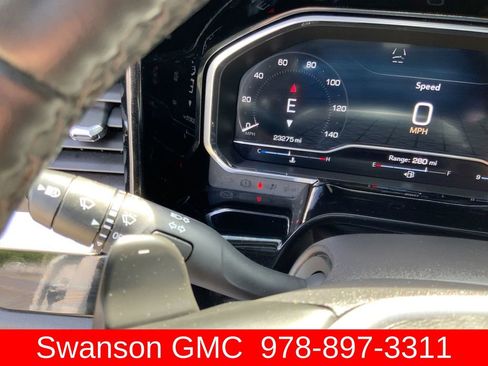 Used 2024 GMC Sierra 1500 SLT w/ SLT Premium Plus Package AWD/4WD image 13