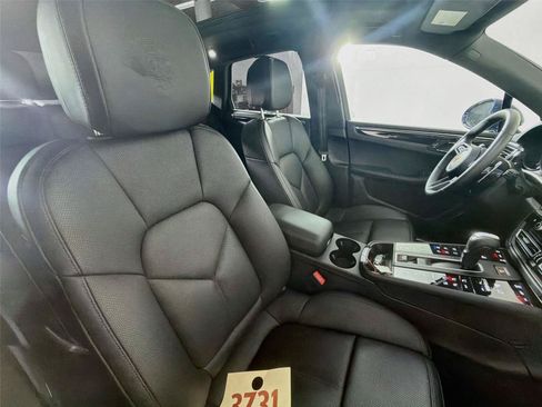 Certified 2026 Porsche Macan S AWD/4WD image 28