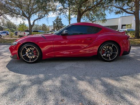 Used 2020 Toyota Supra Premium w/ Driver Assist Package image 4