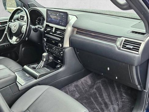 Used 2022 Lexus GX 460 Premium w/ Premium Plus Package image 25