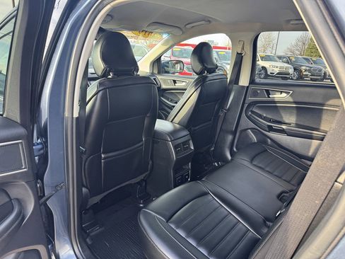 Used 2019 Ford Edge SEL w/ Equipment Group 201A image 19