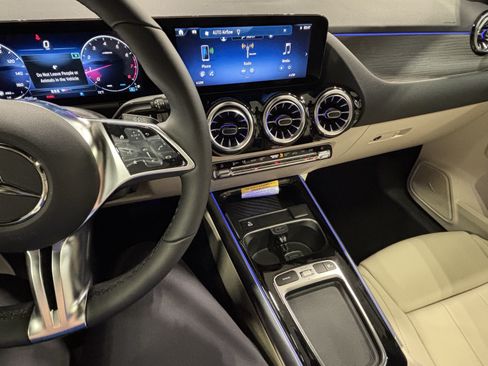 New 2026 Mercedes-Benz GLA 250 image 19
