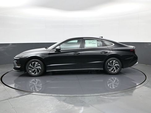 New 2026 Hyundai Sonata Blue FWD image 8