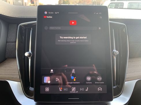 Used 2025 Volvo XC90 B6 Plus image 29