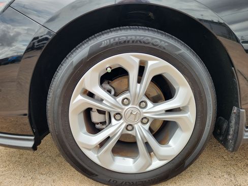 Used 2024 Honda Accord LX image 11