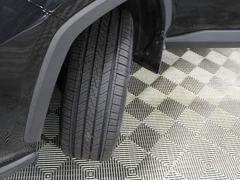 Certified 2022 Toyota RAV4 XLE Premium image 17