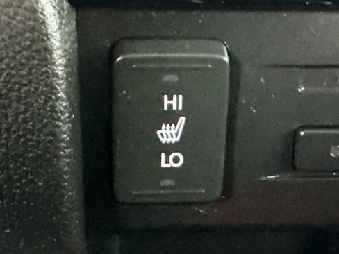Used 2016 Honda Pilot Touring image 19
