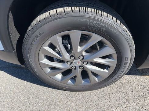 New 2026 Buick Enclave Preferred w/ Power Package image 10