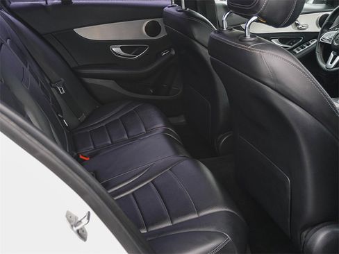 Used 2019 Mercedes-Benz C 300 Sedan image 13
