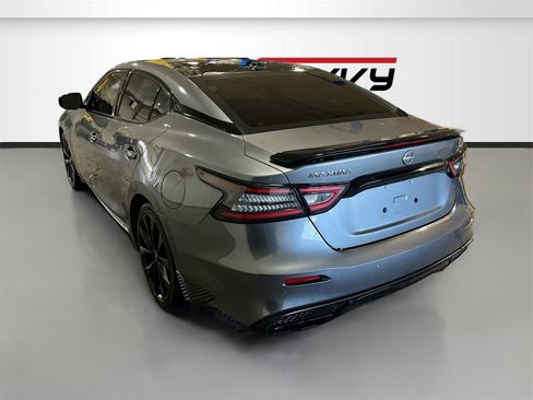 Used 2023 Nissan Maxima SR w/ Sport Mat Group image 5