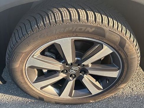 Used 2023 Honda Pilot Elite image 10