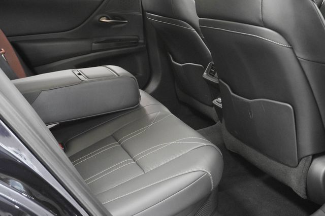 Used 2019 Lexus ES 300h FWD image 22