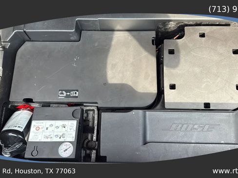 Used 2017 Porsche Panamera image 31