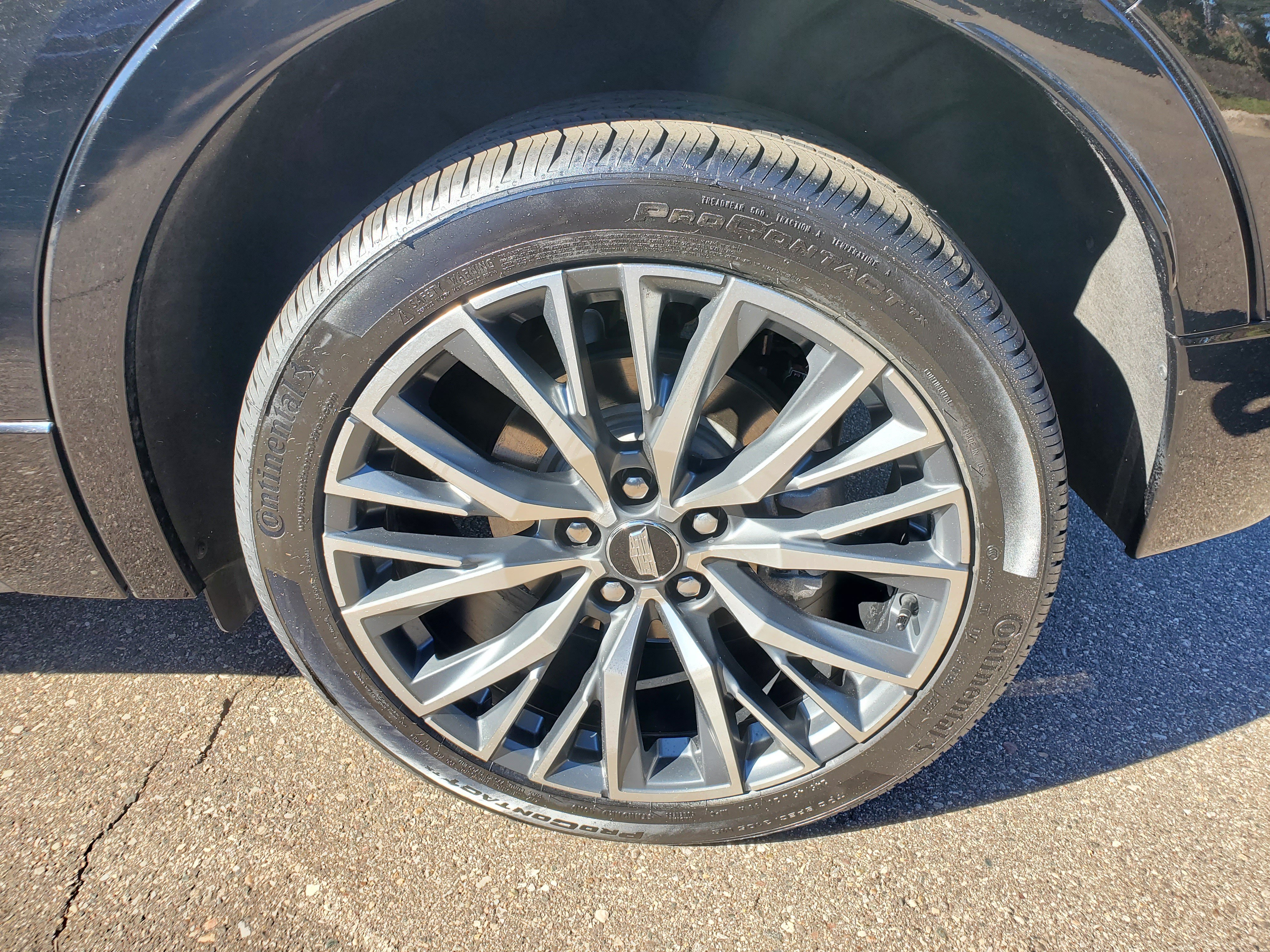 Used 2024 Cadillac XT4 Sport AWD/4WD image 37
