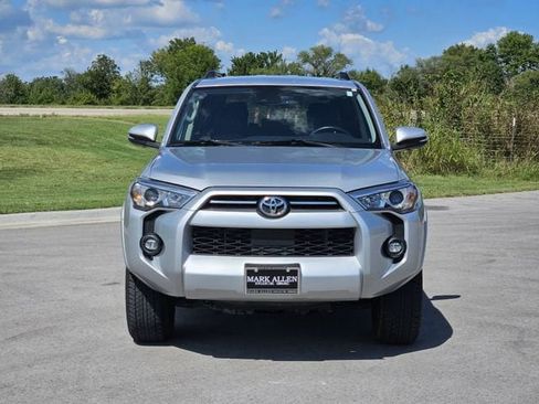 Used 2024 Toyota 4Runner SR5 Premium image 2