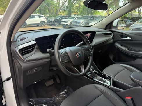 Used 2025 Buick Encore GX Preferred image 30