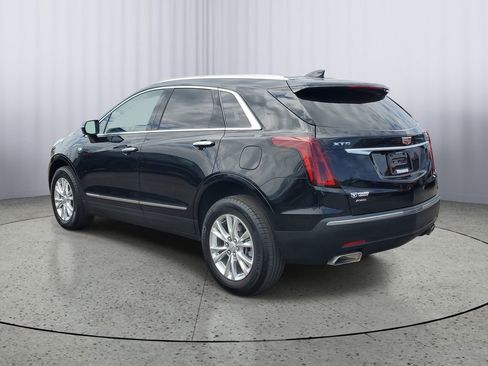 Certified 2025 Cadillac XT5 Luxury w/ LPO, Floor Liner Package AWD/4WD image 4