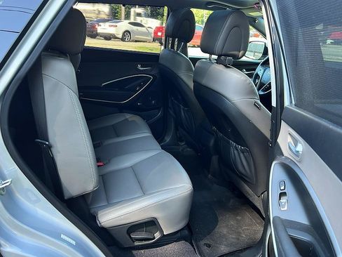 Used 2017 Hyundai Santa Fe FWD image 34