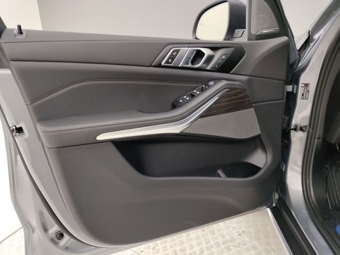 New 2026 BMW X5 sDrive40i w/ Premium Package image 11