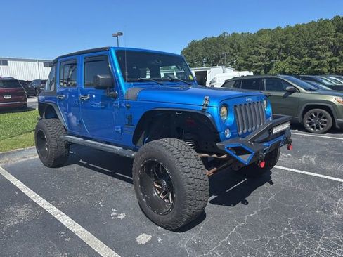 Used 2015 Jeep Wrangler Unlimited Sport w/ Trailer Tow Group AWD/4WD image 2