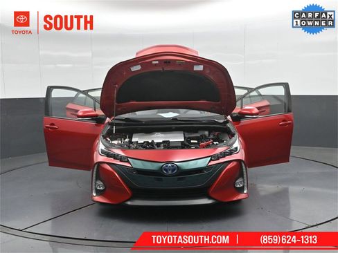 Used 2018 Toyota Prius Prime Advanced image 63