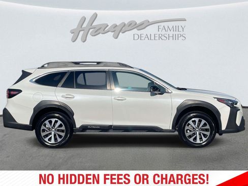 Used 2024 Subaru Outback Premium AWD/4WD image 2