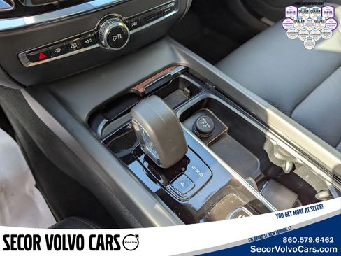 Certified 2024 Volvo V60 B5 Cross Country Plus image 17