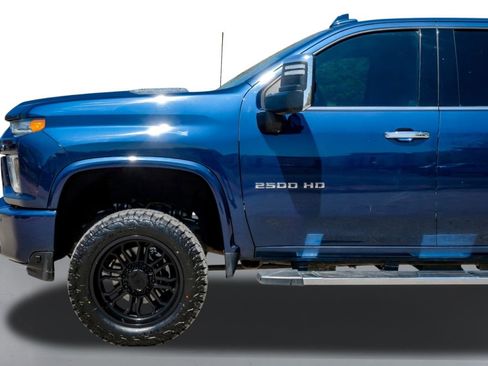 Used 2022 Chevrolet Silverado 2500 LTZ w/ LTZ Plus Package image 11