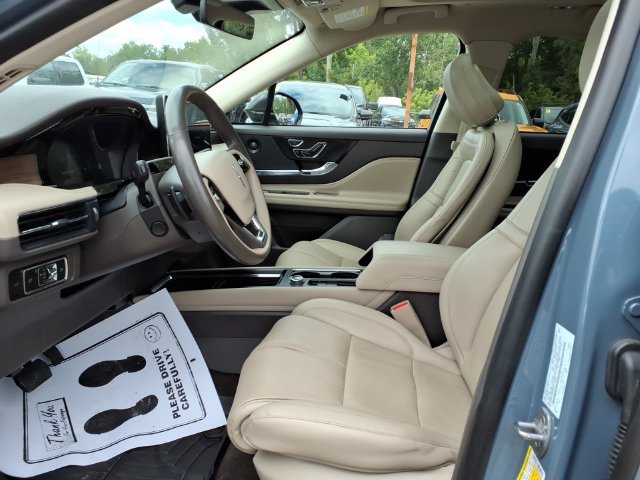 Used 2023 Lincoln Corsair Reserve w/ Equipment Group 202A AWD/4WD image 12